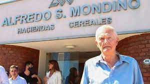 germantinari's tweet photo. Ahora en Valor Agregado Agro dialogamos con Marcos Mondino de @alfredosmondino , la consignataria que se llevó los aplausos en los 100 años de @AngusAsocArg https://t.co/2Mdw0YxF5H