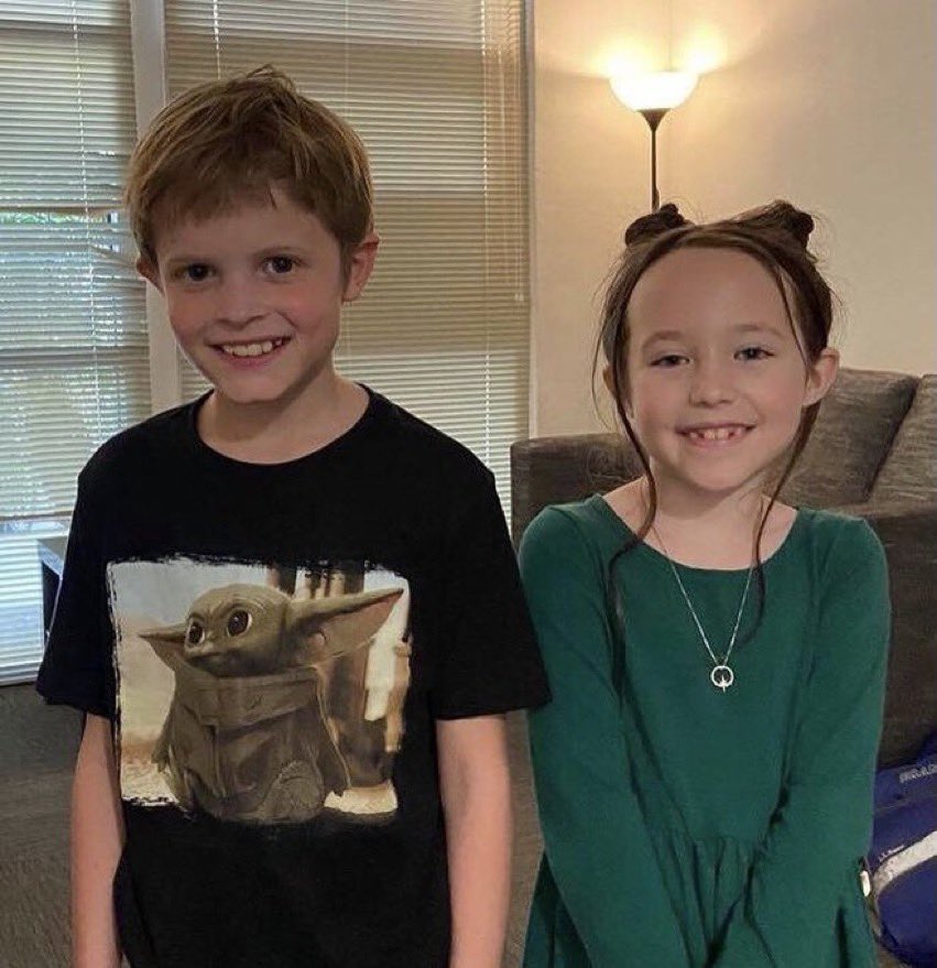 sw_holocron's tweet photo. Luke &amp; Leia 

@MarkHamill ➡️ Grant Feely
Carrie Fisher ➡️ Vivien Lyra Blair https://t.co/eWY3fTrYUT