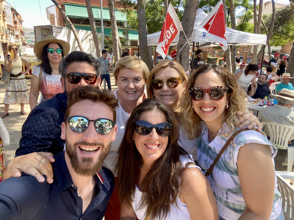 AnguitaOmar's tweet photo. Gente tan buena…que te permite aprender cada día de ellas y de ellos.
PSM, como marca de aprendizaje. https://t.co/cMqNQJ2Kwy