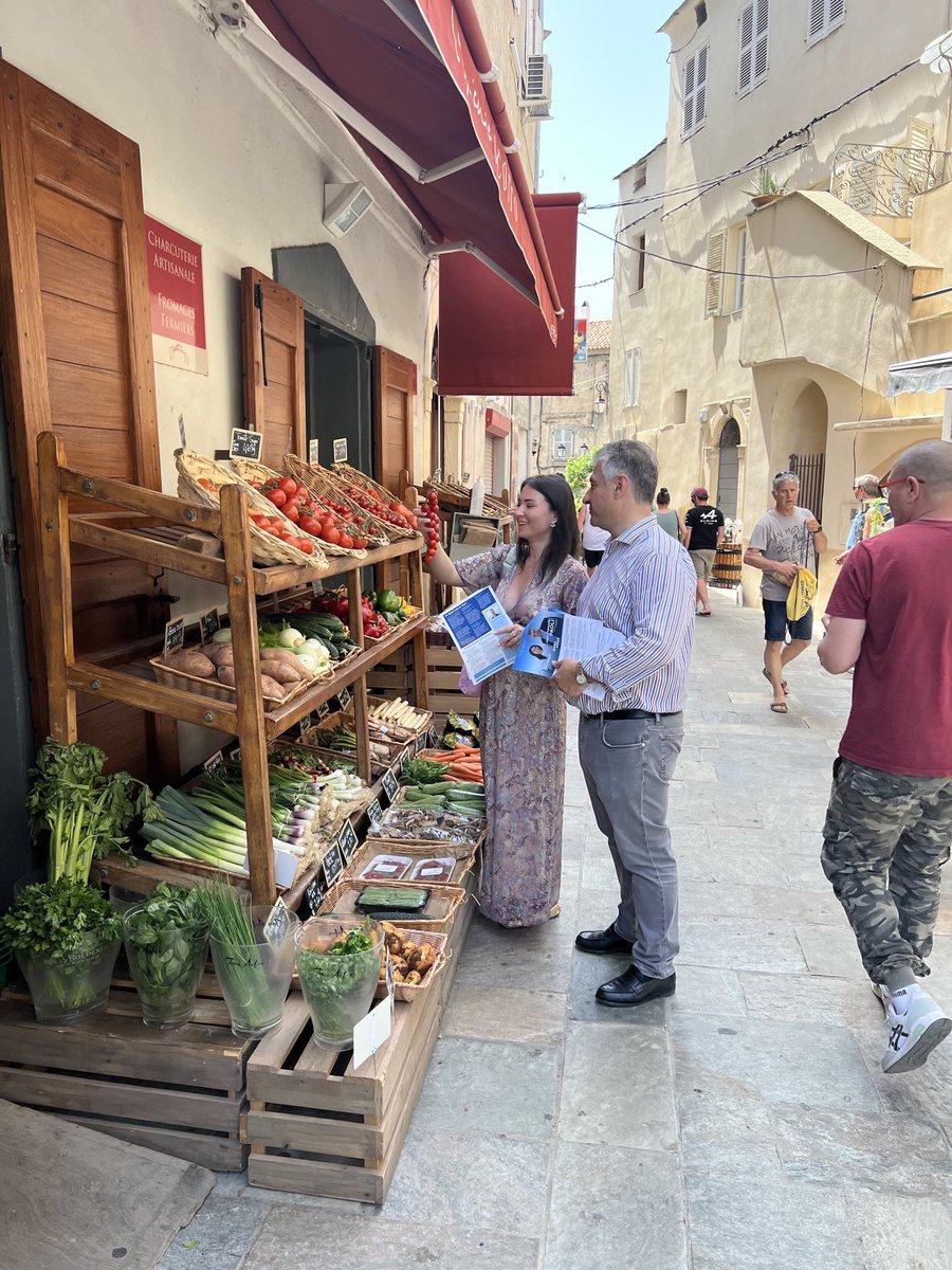 Avecvous1circo's tweet photo. [ Rencontre 🤝]
Nous étions aujourd’hui à la rencontre des commerçants à Saint-Florent !
#avecvous #avecvous2022 #election2022 #legislative #legislatives #hautecorse #corse #saintflorent @paolijeanfrano1 https://t.co/cAmVZ1DdMb