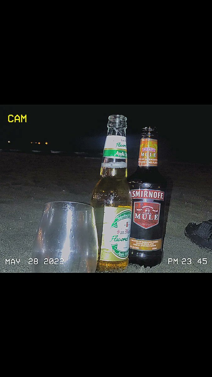 143jhunel's tweet photo. Drink in the beach ποΈπΊ #ElyuTrip #beachvibes https://t.co/uJaNpduLZY