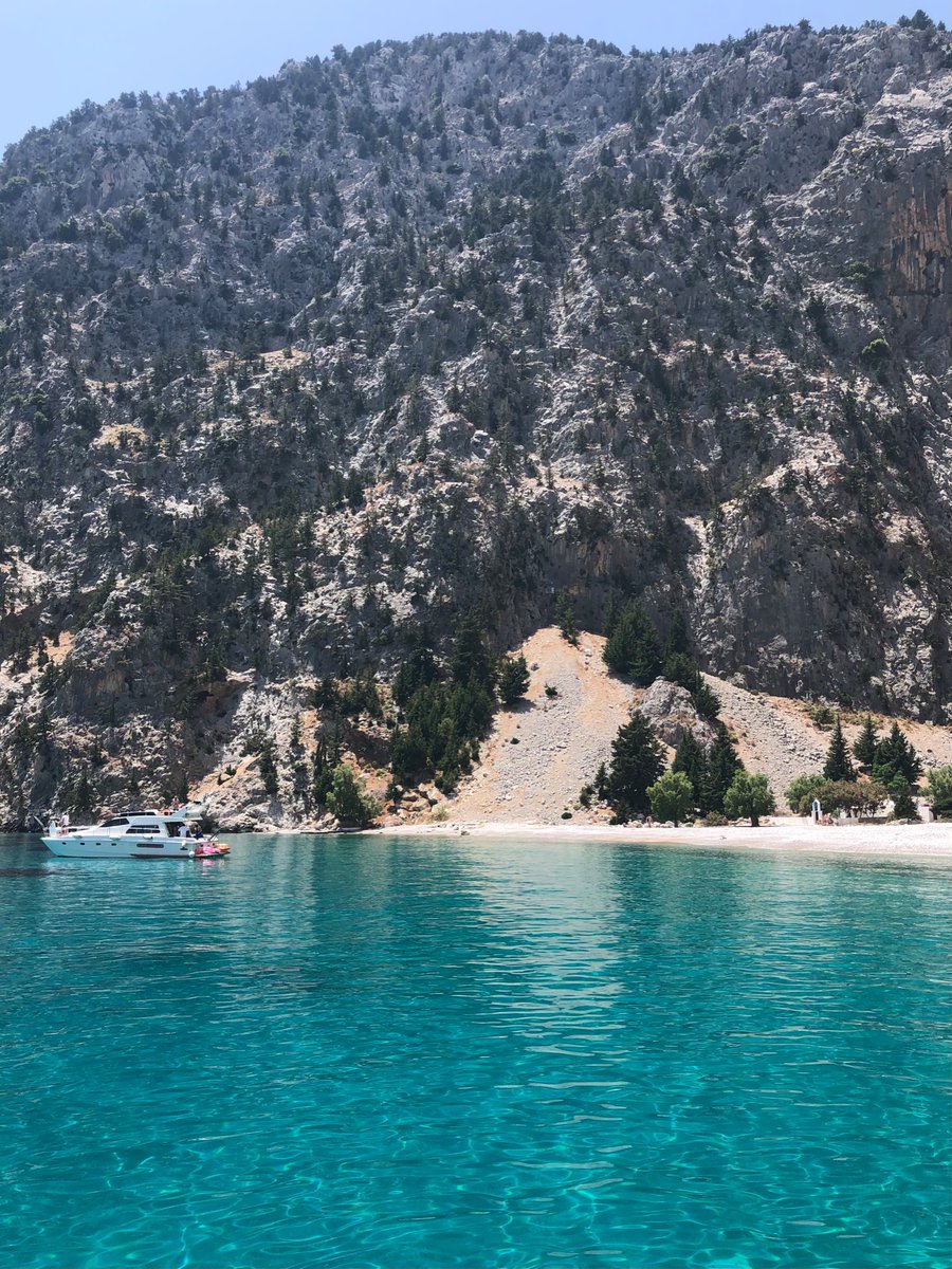 Escapingduo's tweet photo. Not a bad spot for a swim today 😍

Saint George Bay, Symi, Greece 🇬🇷 https://t.co/GZWv2IBdrE