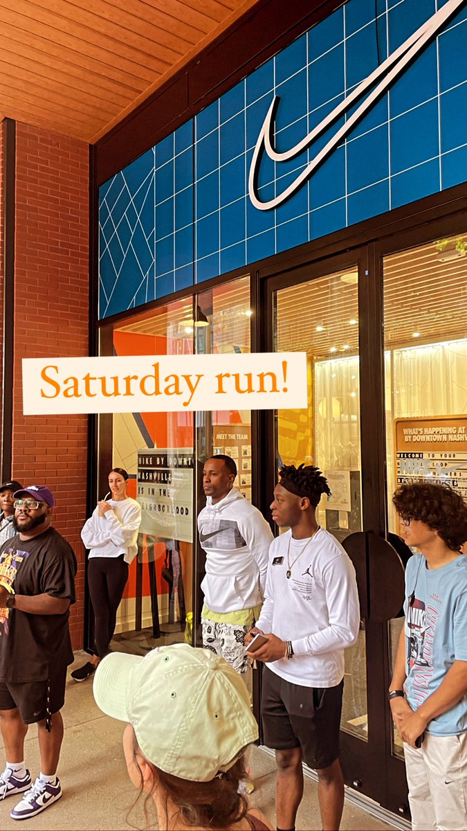 ErikaJGlover's tweet photo. 10 miles to start the day, 3 of them with #6RUN5! SAY IT WITH ME: RUNNING ππ½ IS ππ½ FUN! π₯³ https://t.co/H9e08KNawO