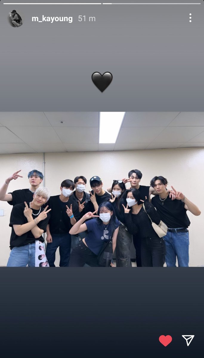 binnieastroha's tweet photo. True Beauty reunion!!!😭😭😭💗💗💗

#MunKayoung , #ParkYouna &amp; #KangMinah attended today's ASTRO'S 'ASTROAD To Seoul' Day 1 concert❤️

cr: @/m_kayoung ig (kayoung's instagram story)

#아스트로 #여신강림 #신신커플 #ASTRO #TrueBeauty #shinshincouple https://t.co/6NsTgSuMz1