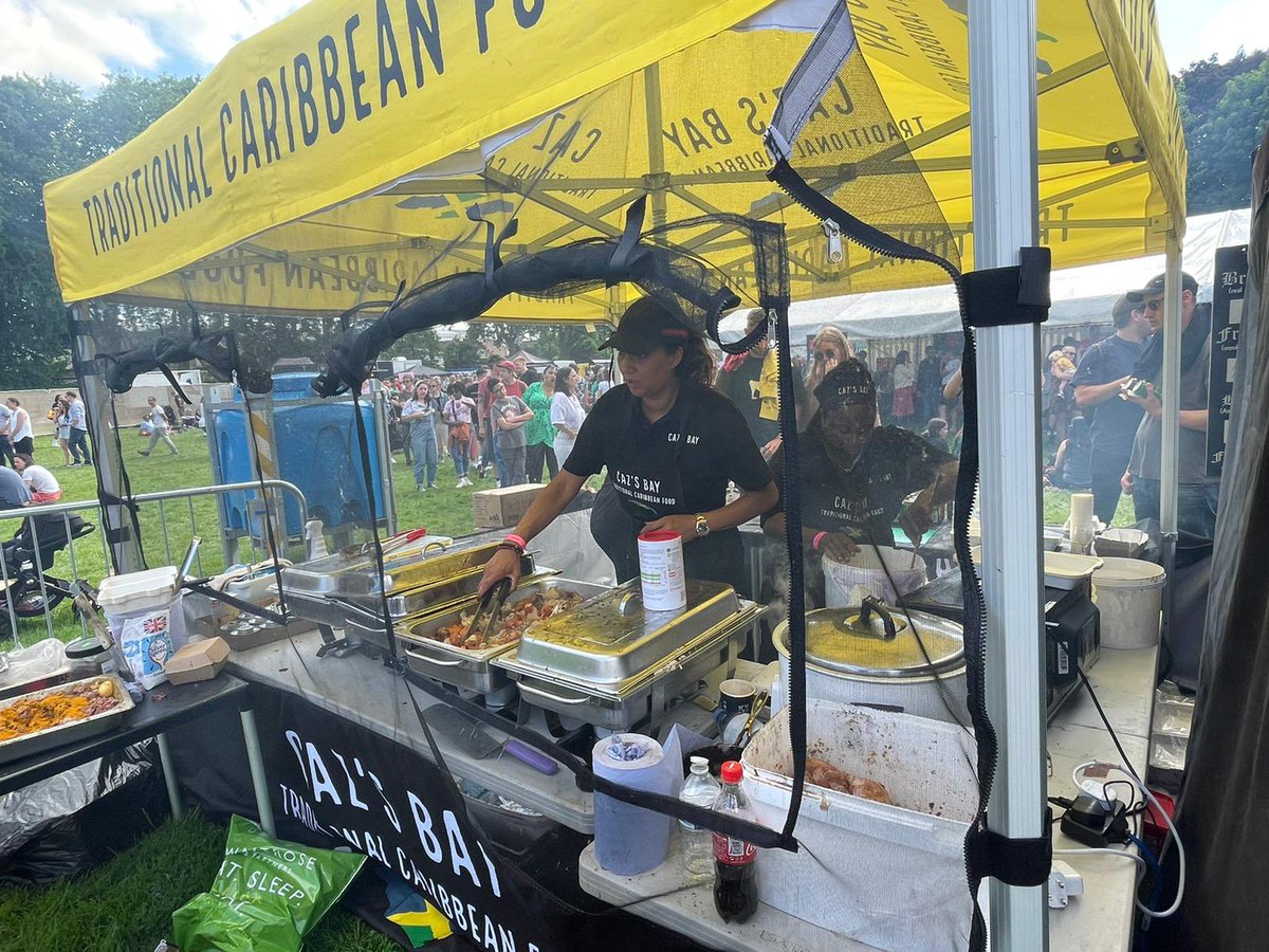 Swiftorder1's tweet photo. Great to see our client Caz's Bay smashing it at Upfest! Non stop queues for their amazing food! 💪🏻😋 #Upfest2022 #bristol https://t.co/qasuEiHtyZ