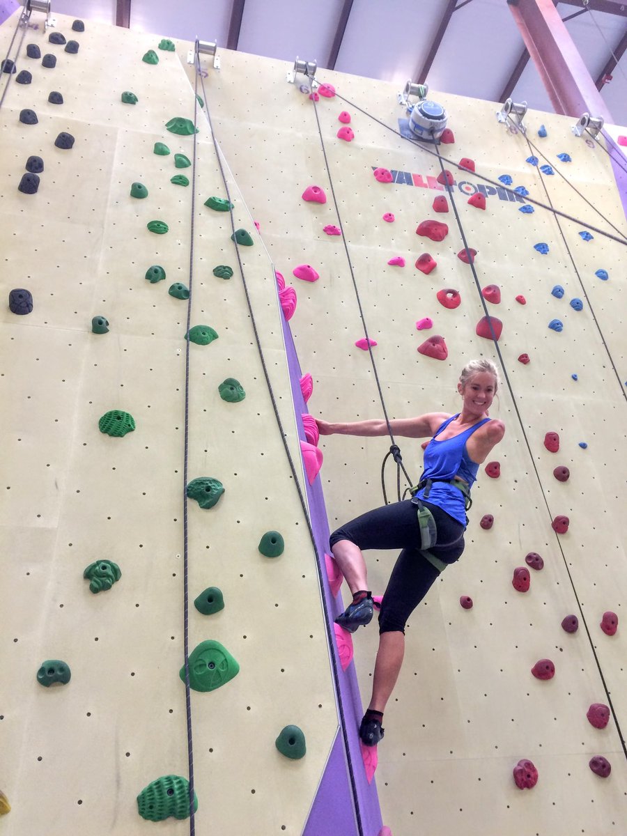 bethanyhamilton's tweet photo. Throwback to rock climbing with one arm!

There’s still time to enter my #OneArmChallenge for a a chance to win a trip to Hawaii to meet me! Details here: https://t.co/0R4bVRNfKr https://t.co/xHlA28SQlN
