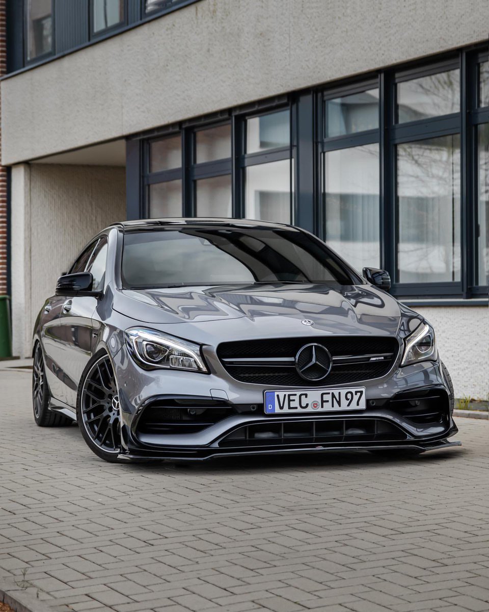 carpxrnpicx's tweet photo. CLA45 AMG https://t.co/uzJJZxd0NR
