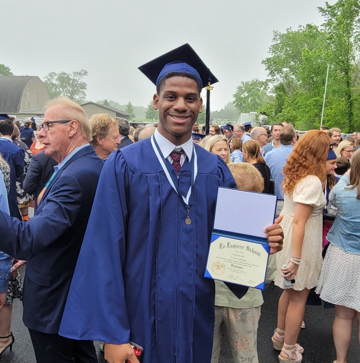 Loren Manning tweet media