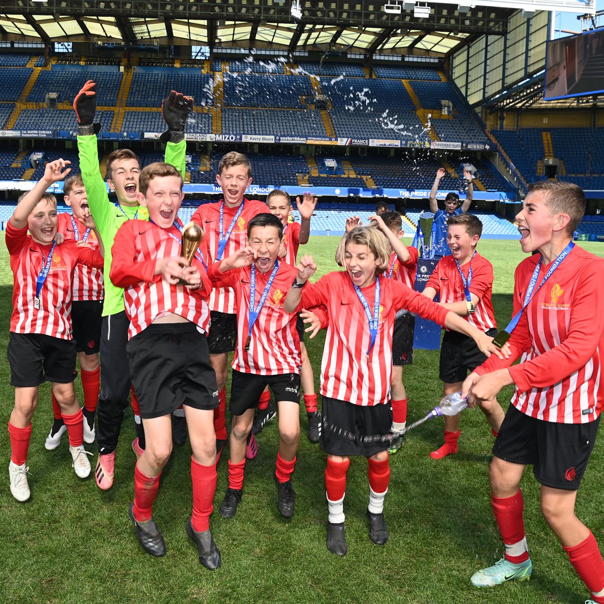 CFCFoundation's tweet photo. A huge well done to all the teams that took part in the Chelsea Champions Schools tournament at Stamford Bridge. 👏

Congrats to the Beacons School, taking the win on the day. 🏆 https://t.co/Og7m5fMvK5