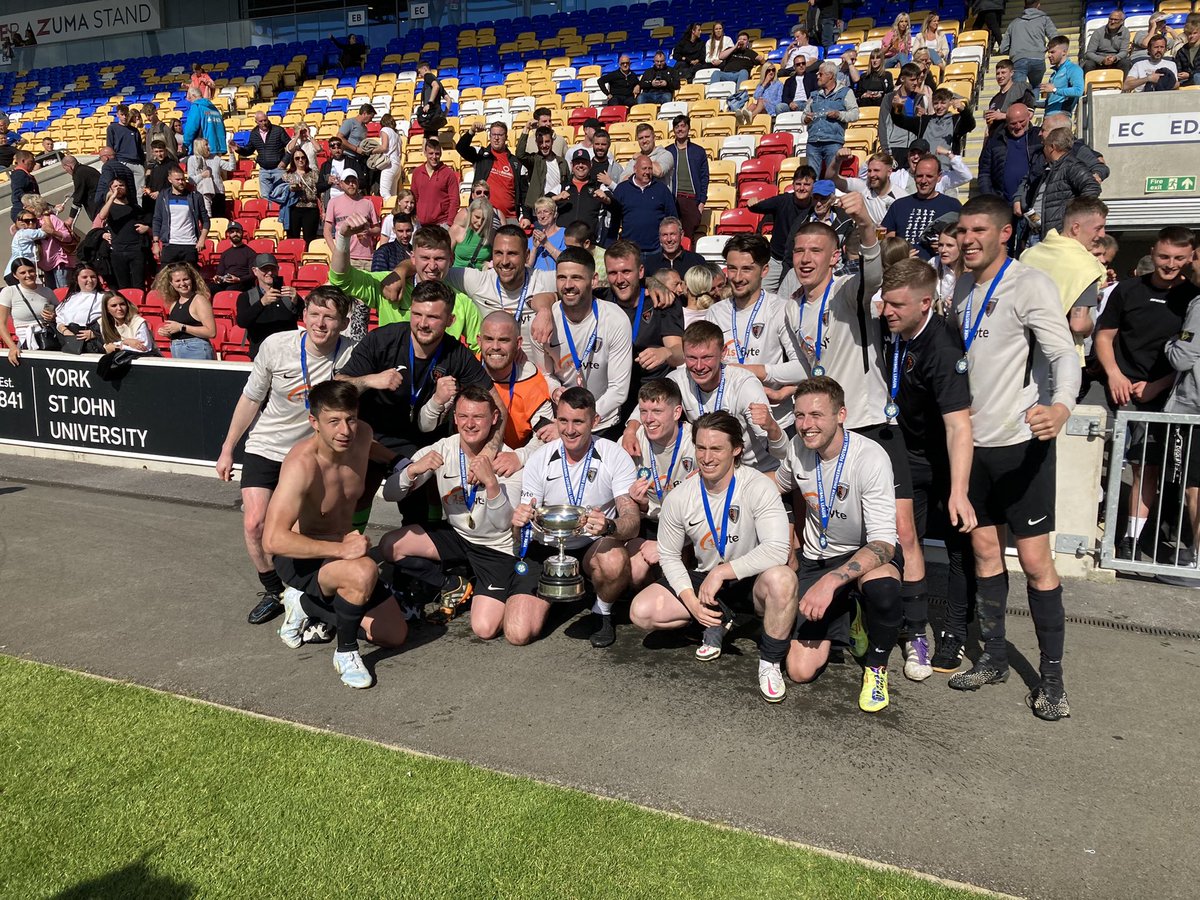 MinsterFootball's tweet photo. Rawcliffe Rangers

Senior Cup Winners 2021-22 https://t.co/rnafxHhuuE
