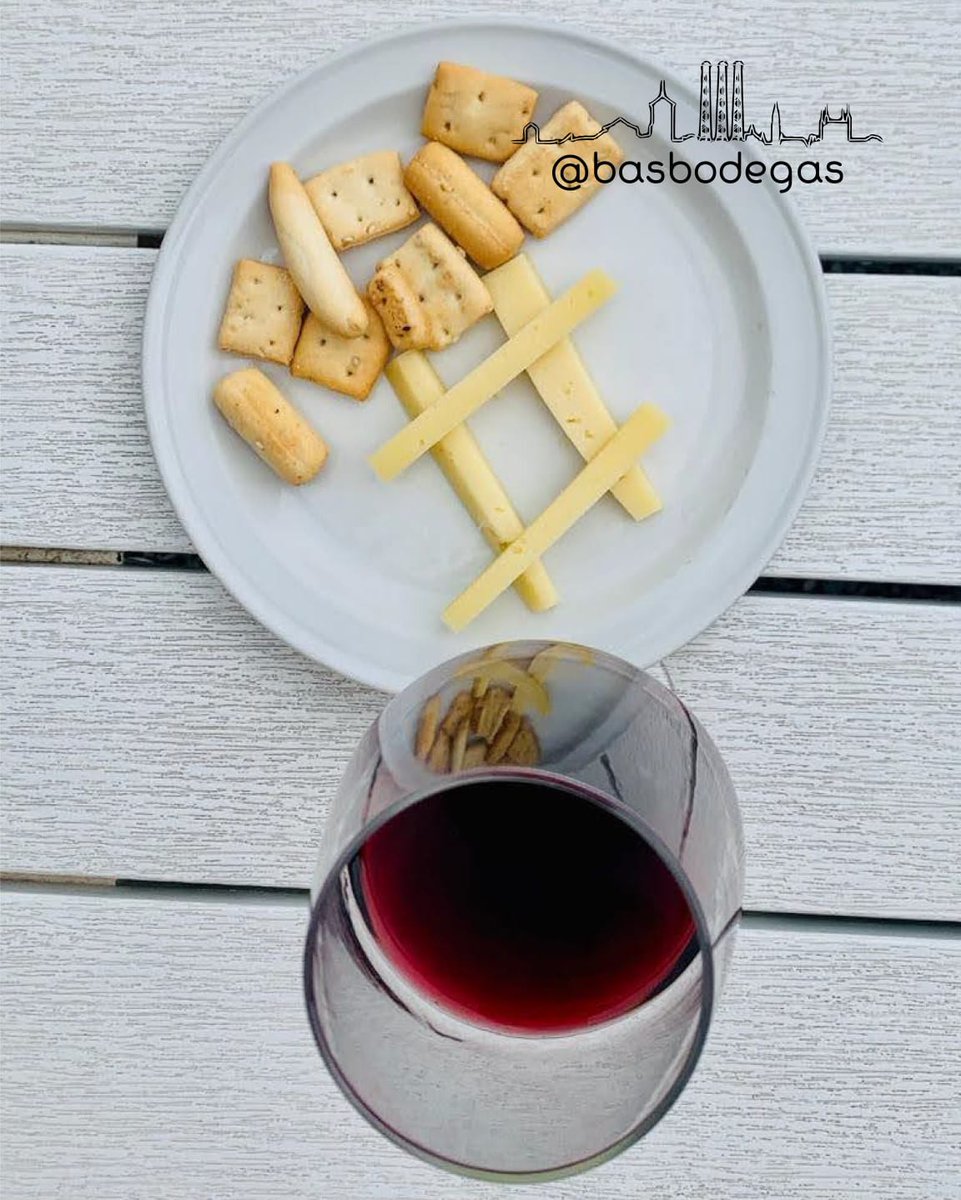 BasBodegas's tweet image. Preparados para la final de la #championsleague ? Un buen vino ganador es tu mejor apuesta.

🍷 #ytuBASdevinos 🍷

Más info 👉 bit.ly/37CroNp 🌐

🔝🍷🔝

#realmadrid #liverpool #partido #wine #vino #enjoy #oferta #promo #winelife #wineyard #winestyle #photography #Spain