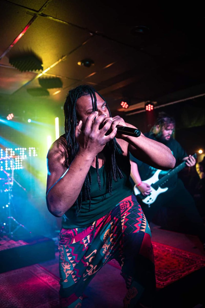 AutumnLiesBuried tweet media