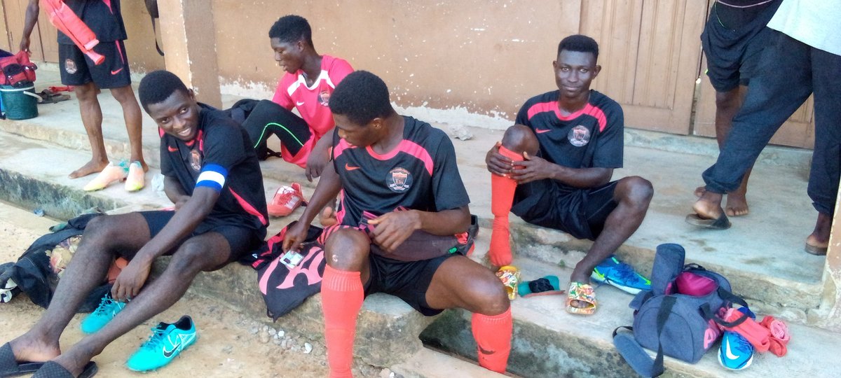 AbuesiFc's tweet photo. AJAX FC (HOME TEAM) did not report for the match. We (YOUNG SHALL GROW FC) reported for both Pre - match and kickoff so the referees called off the match. https://t.co/B18cmlL33E