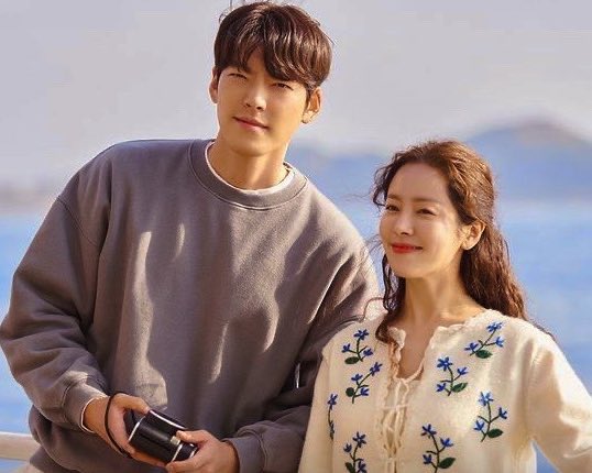 mixoreaa's tweet photo. Kim Woo Bin, Han Ji Min ile Our Blues dizi çekimi provası yaparken Shin Min Ah geliyor ve…🤭 https://t.co/LVKUiwT6mx