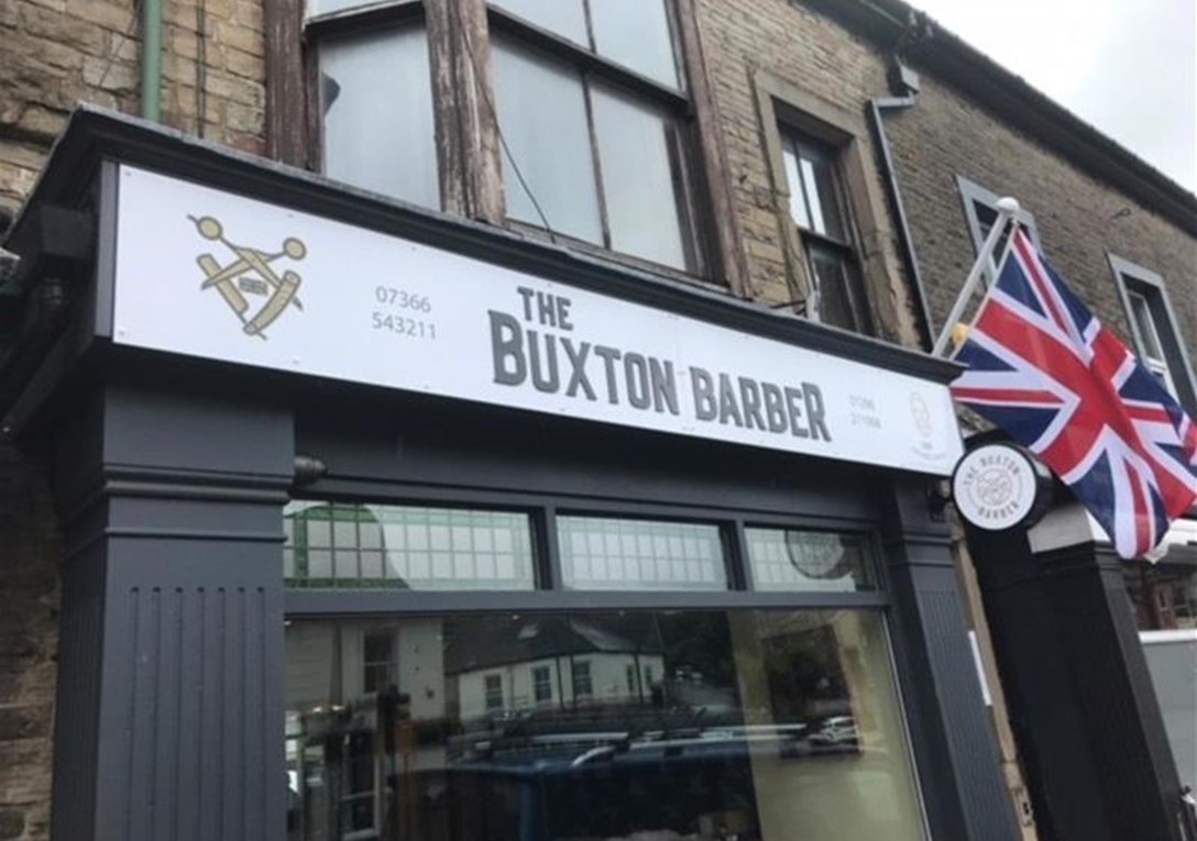 A lovely job to work on for Buxton Barbers in Macclesfield, panel sign with raised letters to help their shop stand out

If you would like any help or advice, or to discuss how we can help your business, please get in touch

☎️ 01625 708844 

#MacclesfieldBusiness #BuxtonBarbers