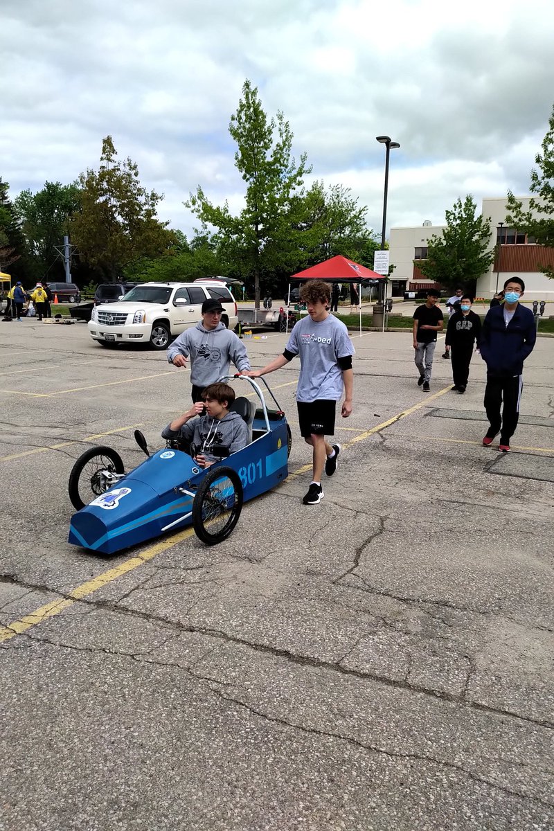 MrsWrdsb's tweet photo. #UW_EVChallenge 
Great day for racing!
#LHSS https://t.co/EvXZVztzDi