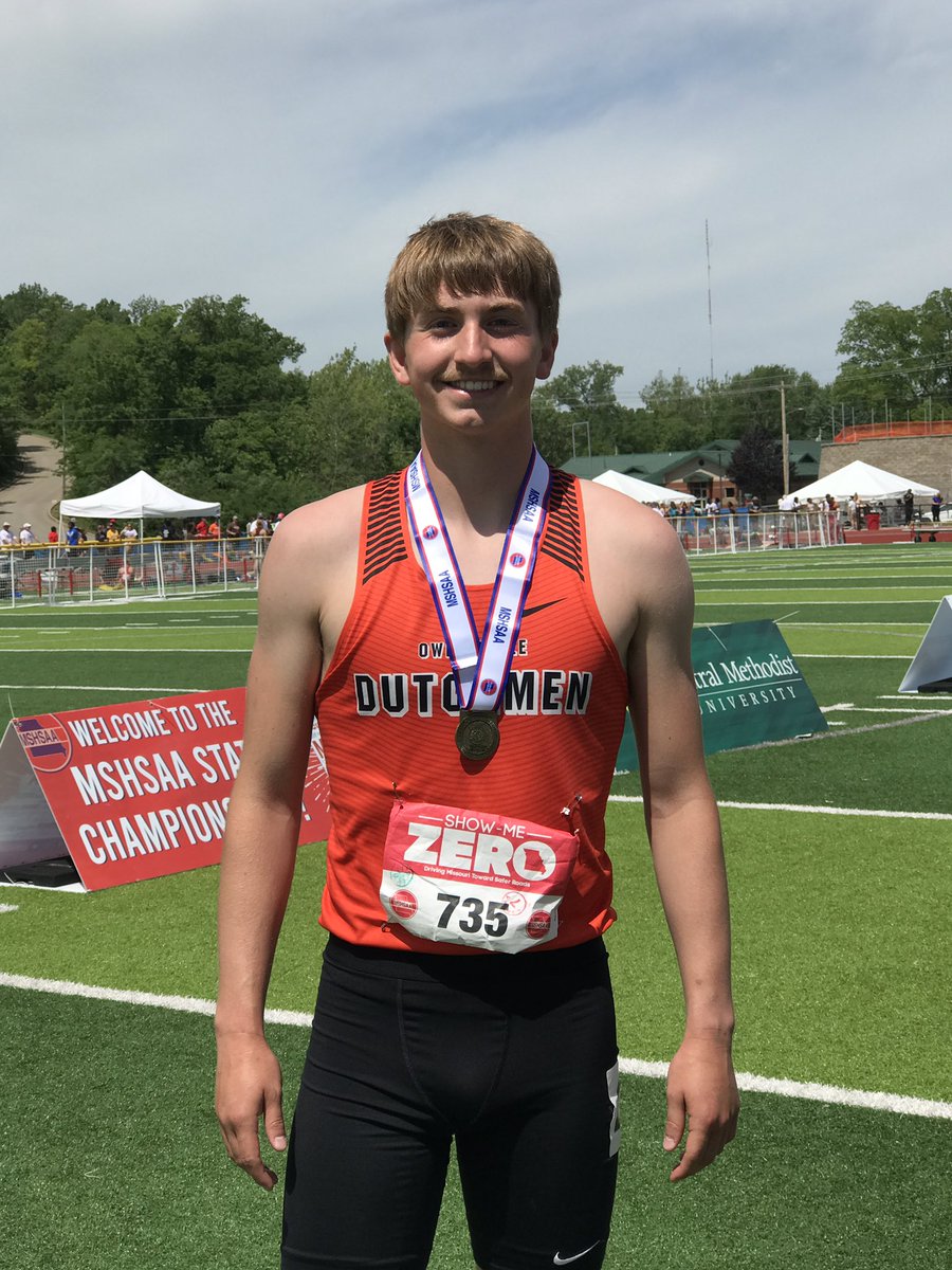 STATE CHAMPION! Bryce Payne wins the Class 3 boys 110m hurdles in a time of 14.89.