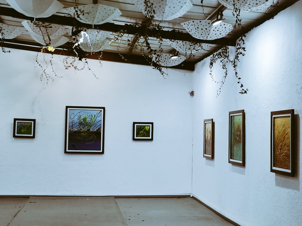 Jacobleu1's tweet photo. MERCI à tous pour votre présence   au Vernissage de l'EXPOSITION "RECONNAISSANCE" de YSIE à la Fondation BJKD, ce Vendredi 27 mai. L'exposition reste visible jusqu'au 26 juin. A voir absolument ! Localisation : https://t.co/HvfRpmTYRX
+225 0150121340.
#jacobleu #FondationBJKD https://t.co/4aTJyf7dpC