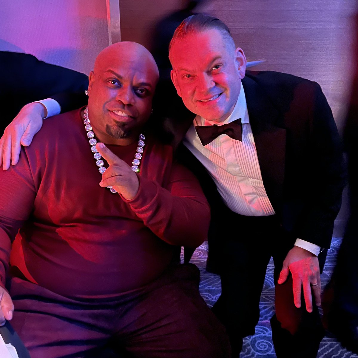 alpharhythmking's tweet photo. Chillin’ with the great @CeeLoGreen. #ceelogreen #ceelo https://t.co/ic1EPHGyKC