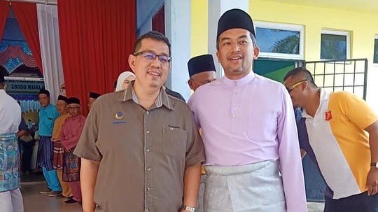 AzrilSarit's tweet photo. Sekitar Majlis Perkahwinan Anak YB Dato Sri Haji Mohamed Bin Haji Jaafar  - ADUN Jenderak di Dewan Kuala Krau.

Kehadiran Menteri Besar Pahang YB Dato Sri Haji @RosdyWan dan exco² Kerajaan Negeri Pahang turut memeriahkan suasana. https://t.co/ViXhleHSxq