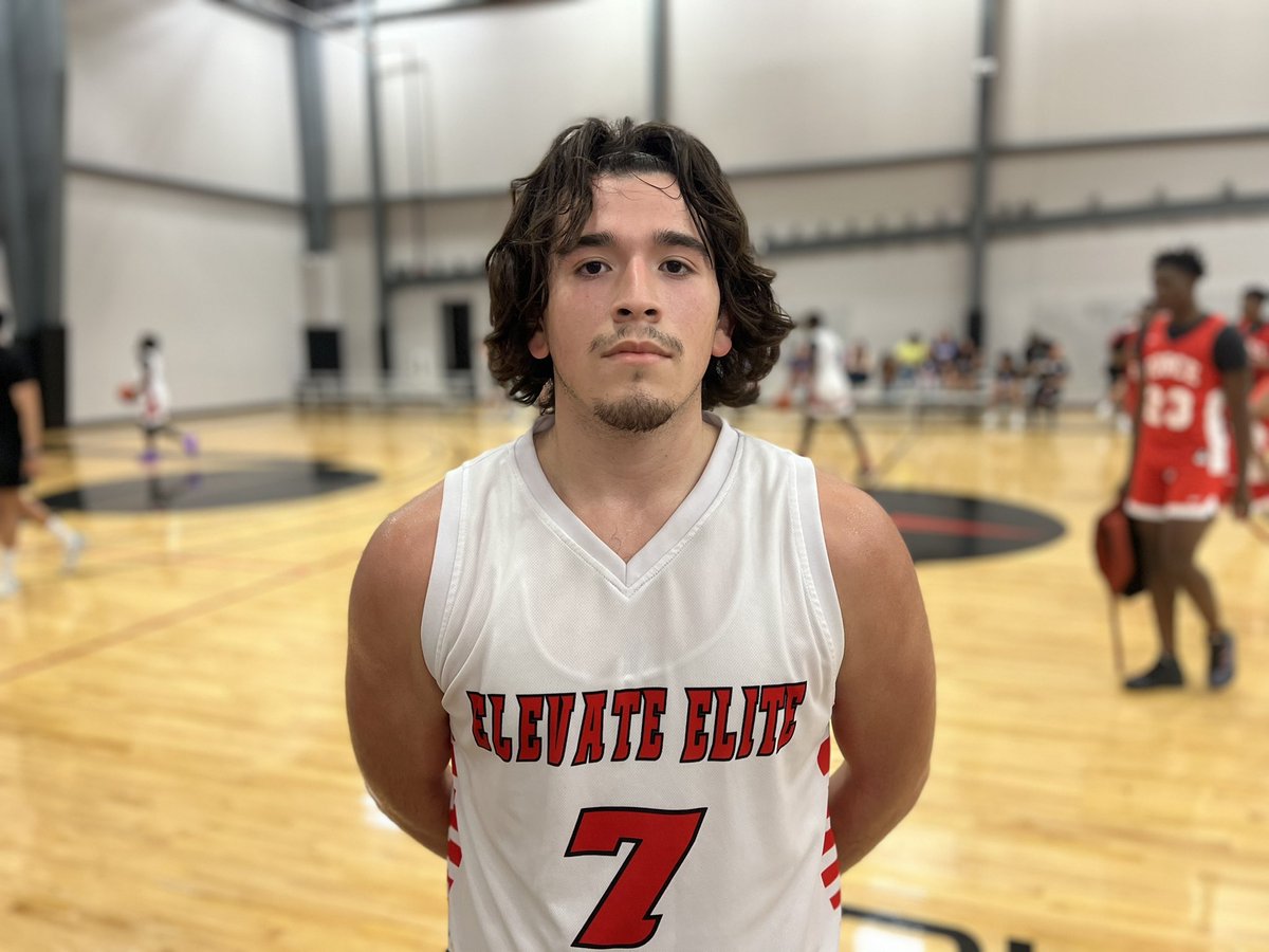 #GASOMEM22 Top Performer 🧵: Kevin Piedra - @ElevateEliteSA 2023 - @taft_basketball • Great vision on the drive • Gets downhill and attacks • Controls the pace of the game #GASO | Everyone’s Big Stage