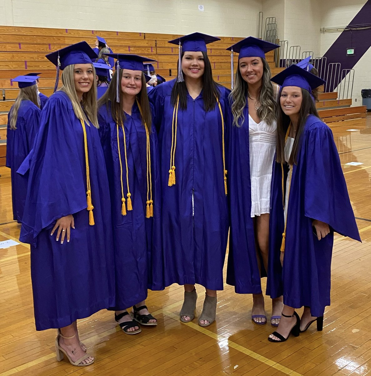 Congratulations Seniors! 🎓🥎
#Classof2022