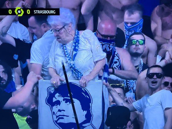 Mrpayet10's tweet photo. @_BeFoot L’amour du football. #Befoot https://t.co/d7JYPfNG53