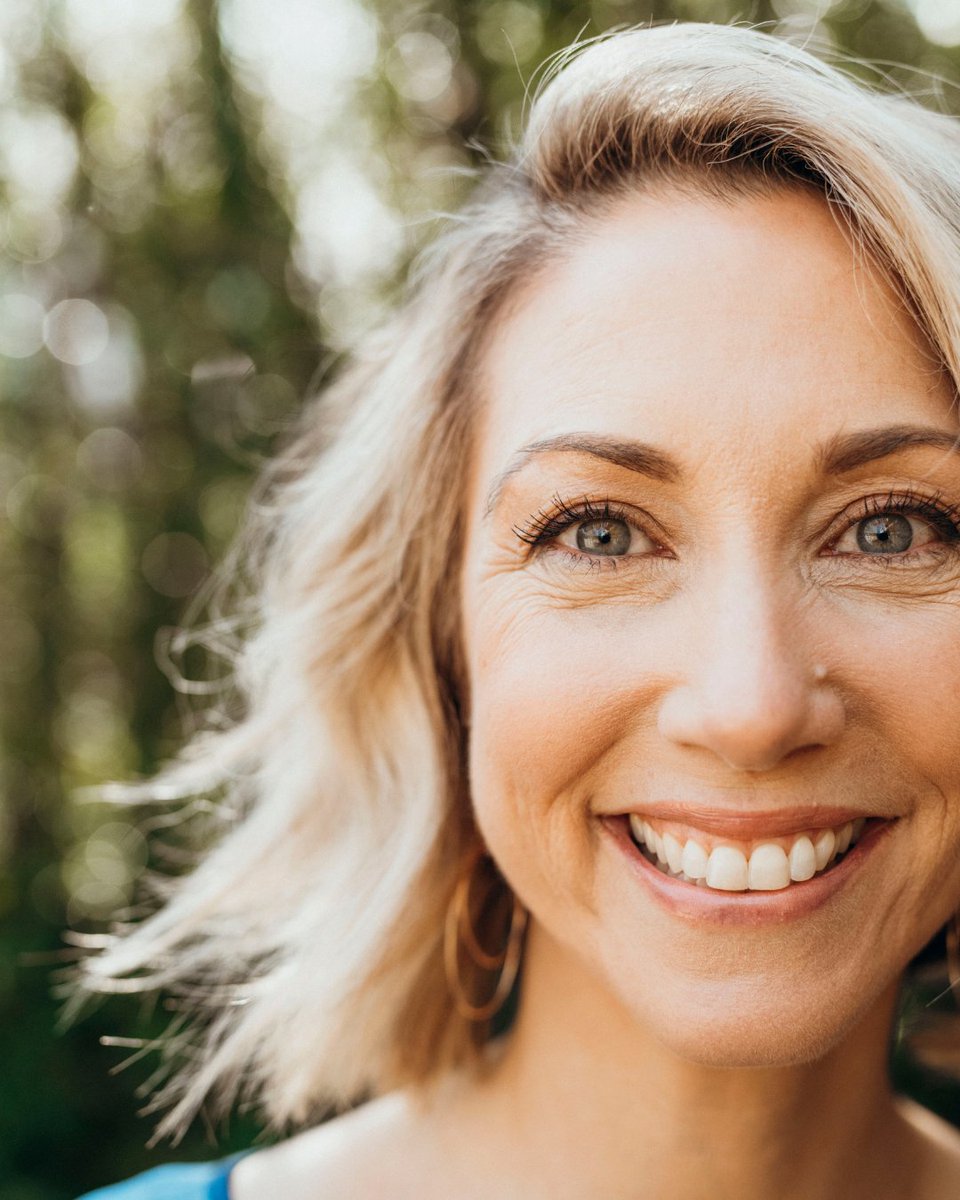 bentlily's tweet photo. Don't let anyone make you feel like age is something you have to correct. 💛
.
.
https://t.co/ayTU0aujq6
#amwriting #poetryaccount #proaging #womenover40 #agingwithstyle #wrinklesarebeautiful https://t.co/wtvXukC1Mm