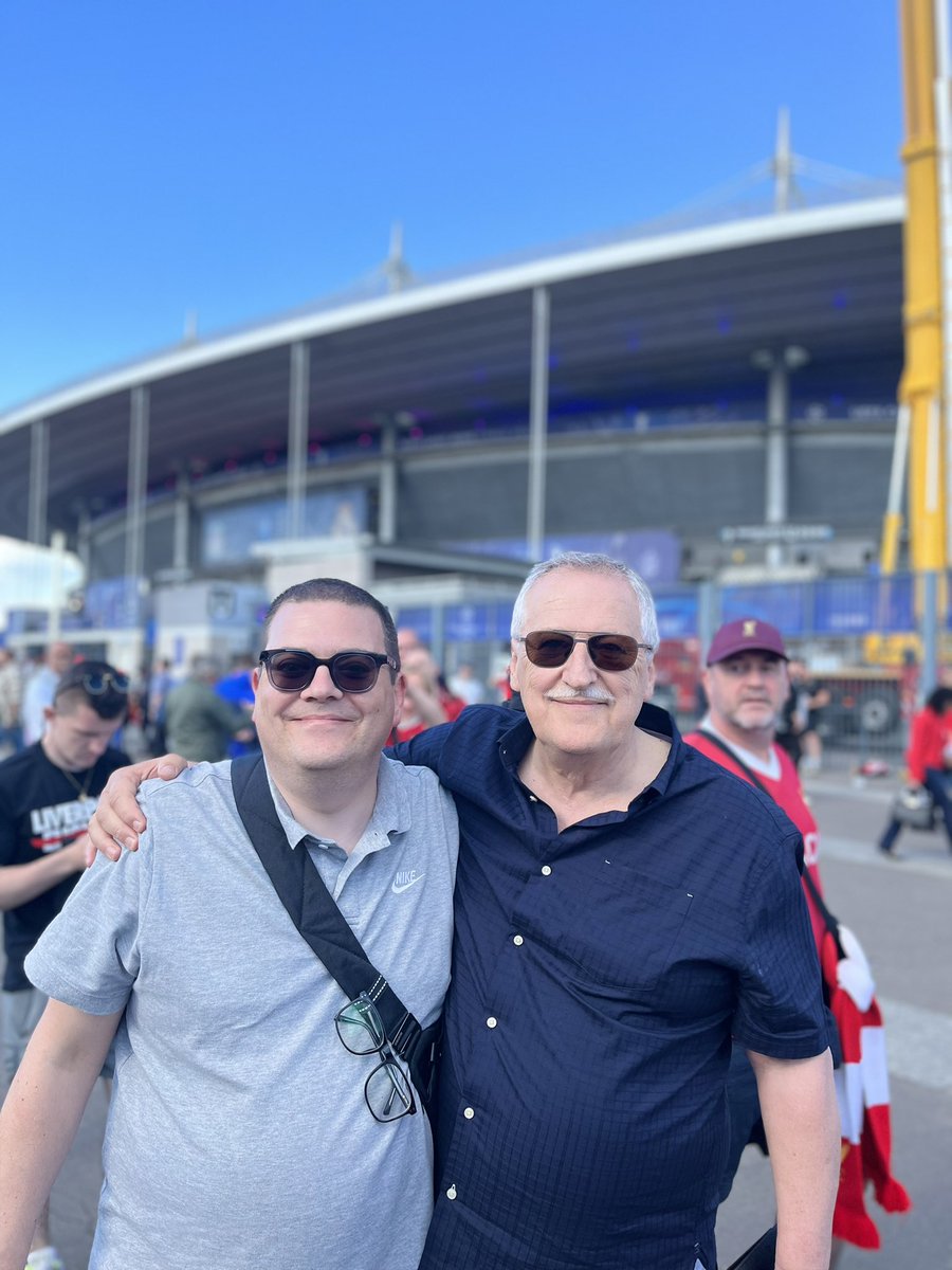 redmike74's tweet photo. Dad and Lad in Paris, just the best day so far 🤞#UCLfinal https://t.co/8LCB7SbZQ9