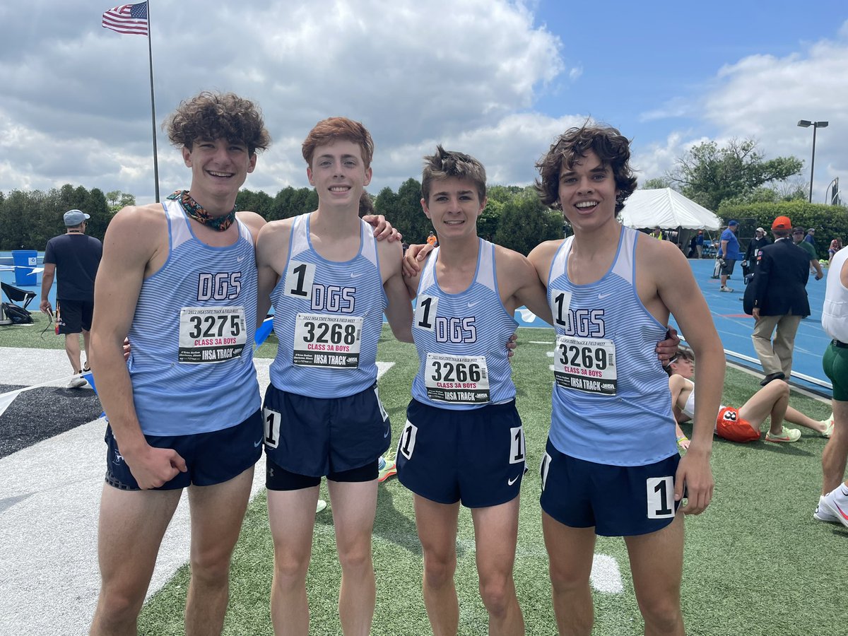 4x800 finishes 3rd with a season best 7:48! All-State! #dudes