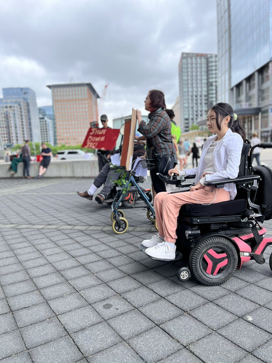 MassADAPT's tweet photo. #ABAIBoston should remove the Judge Rotenberg Center as a sponsor, vendor, and presenter. Here’s why: https://t.co/rFpraiRxPx #StopTheShock #ABAI2022 https://t.co/vmITpkTi7l