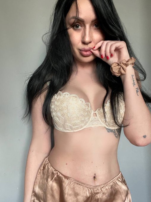 https://t.co/KRurZKs1ON my OF is free now onlyfans girls models naked sexy beauty https://t.co/X1p0y