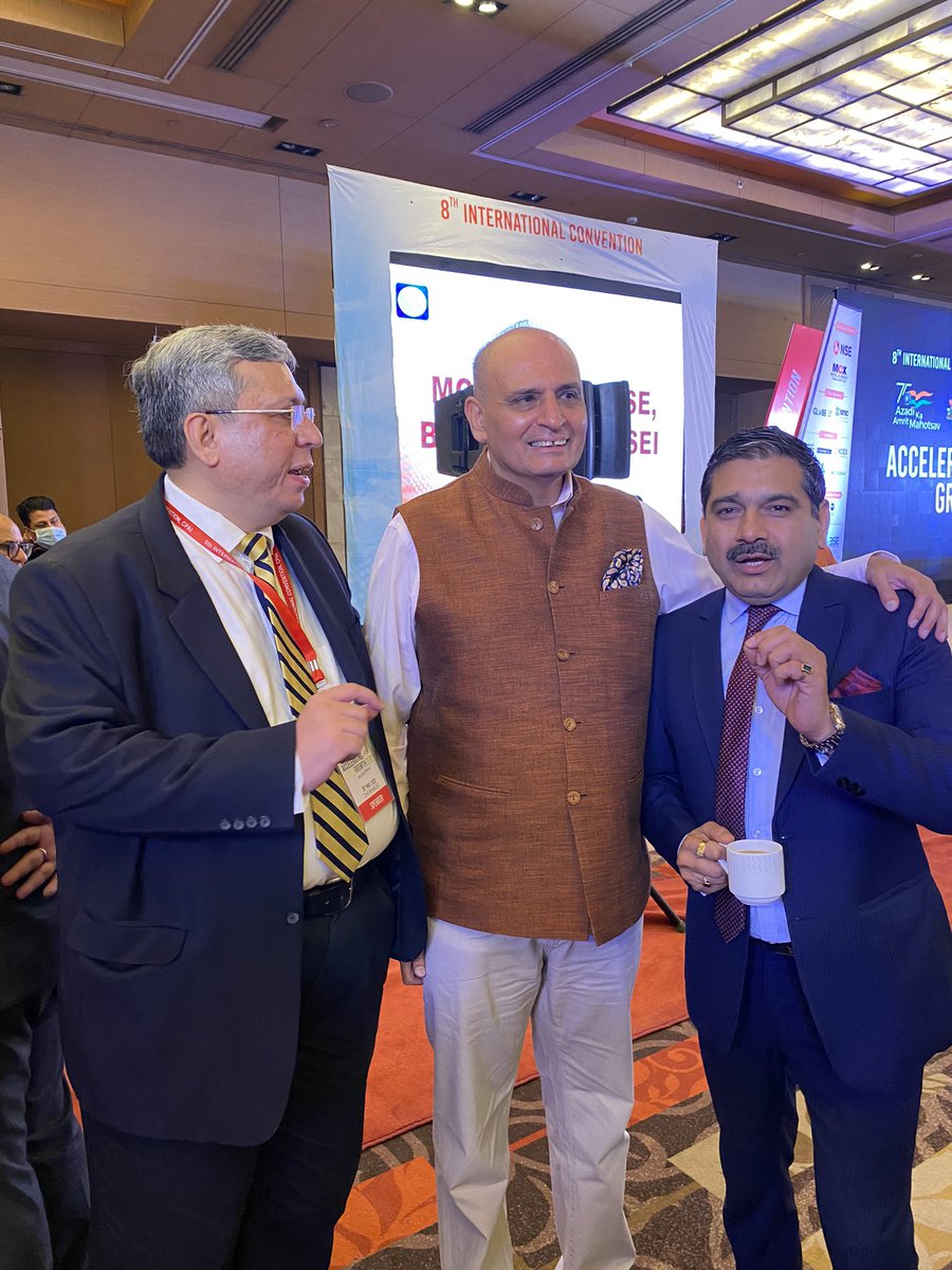 Caption please😆

मुलाक़ात हुई…क्या बात हुई😁

बताएँ ज़रा😅