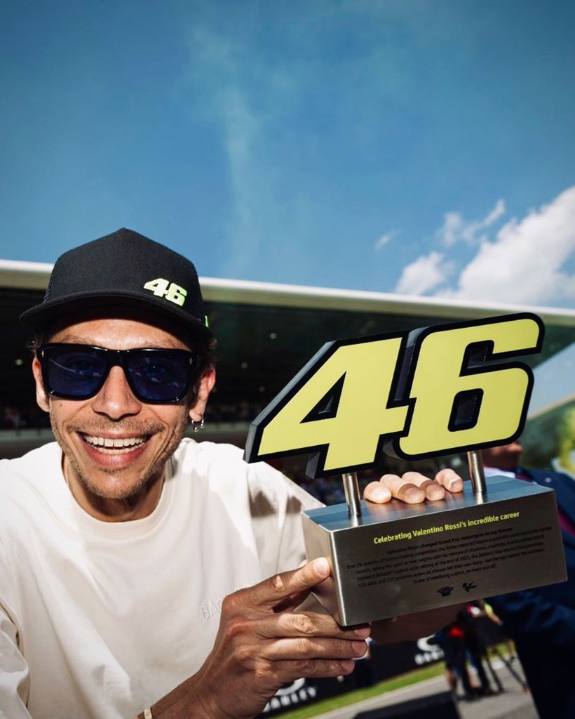 VRRidersAcademy's tweet photo. 46 @ValeYellow46 💛

#italianagp #VR46RidersAcademy #VR46 https://t.co/yUJK9IUfDQ