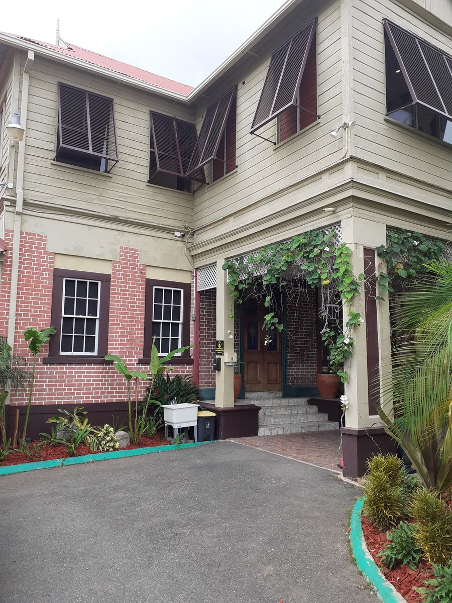 LeasaLisa's tweet image. The theme of this year&apos;s International Summer School @ICSmona @UWImona was Cultures of Politics of Protest. What better way to finish up than a visit to @bobmarleymuseum #Protest2020