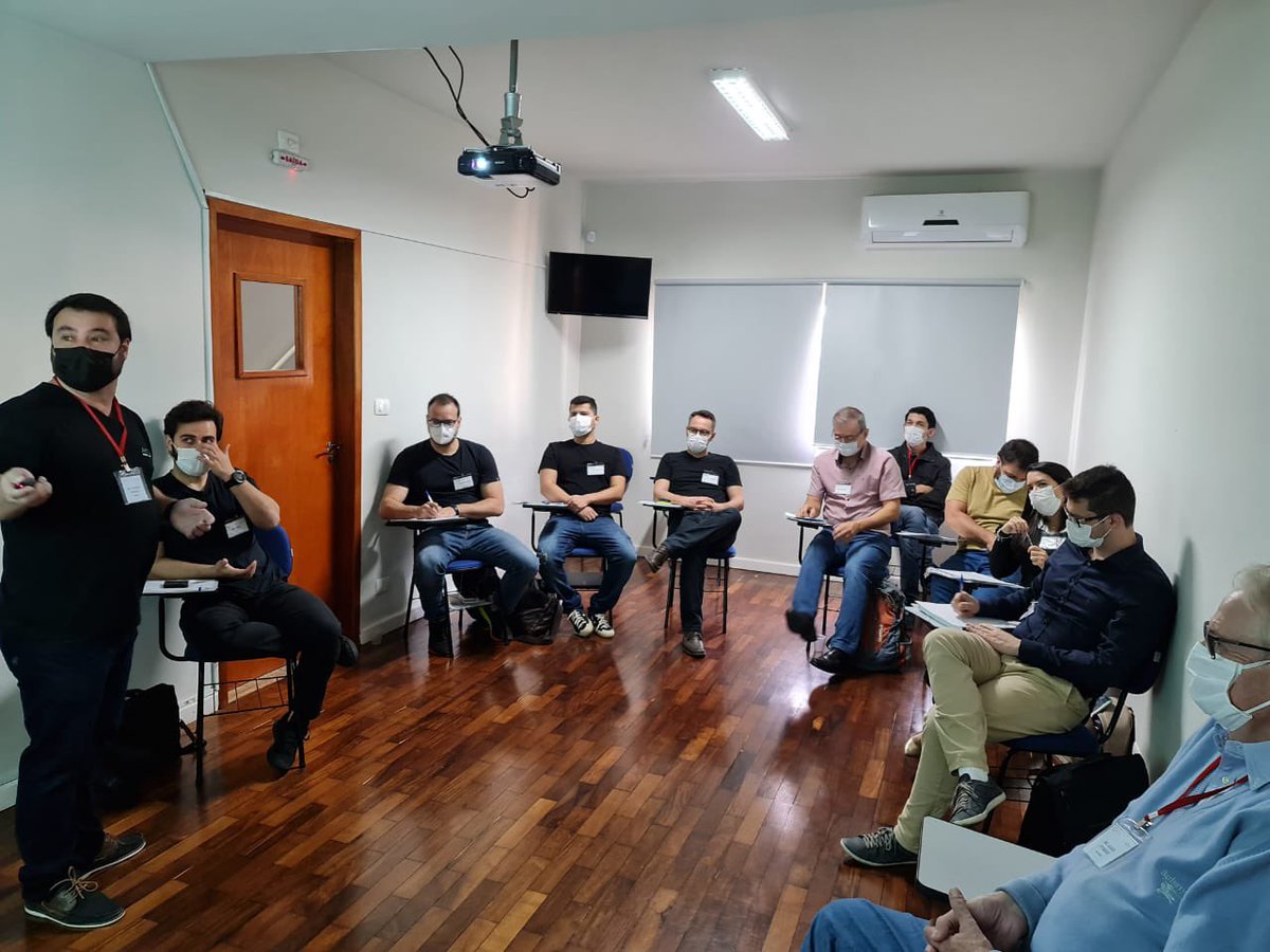 djinmori's tweet photo. After 7 years, more than 60 ATLS'  Student courses, I have the privilege of participating in the 1st ATLS Instructor Course in Maringá, PR, Brazil https://t.co/6fl47yECNO