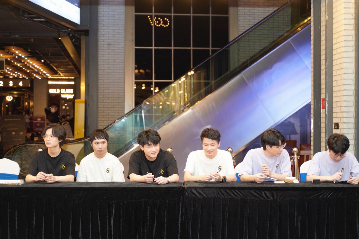 WolvesIDV_ThFan's tweet photo. รูปบรรยากาศภายในงานเพิ่มเติมจากสโมสรค่ะ
#Wolves_COA5CPN #Wolves_OP https://t.co/4pAwf26uSr