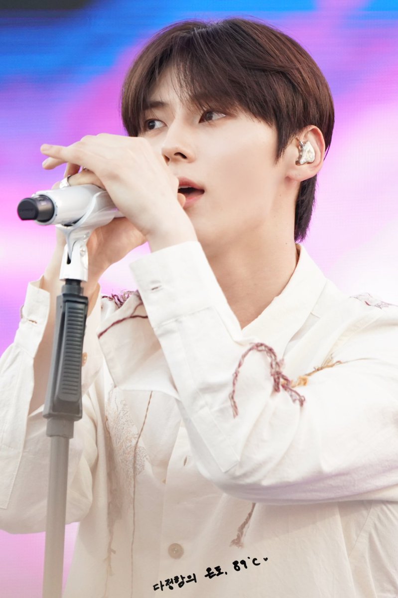 warmhearted_89's tweet photo. 220528 피크페 preview
민현이는 늘 행복해야만 해🥺🌌💙
#황민현 #HWANGMINHYUN https://t.co/x0DF1nIYBU