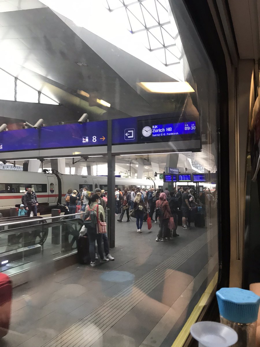 Fontro22's tweet photo. After #Train2EGU it’s now time for #TrainfromEGU ! 🚄
09.30 Vienna - Zurich - Bern 17.20
Half of the train passengers are geoscientists 😂 We even met new people at the table and played cards!
Spending the weekend in 🇨🇭 and on Monday it will be #Train2IAHS !
#EGU22 https://t.co/ajW7B0FcYW