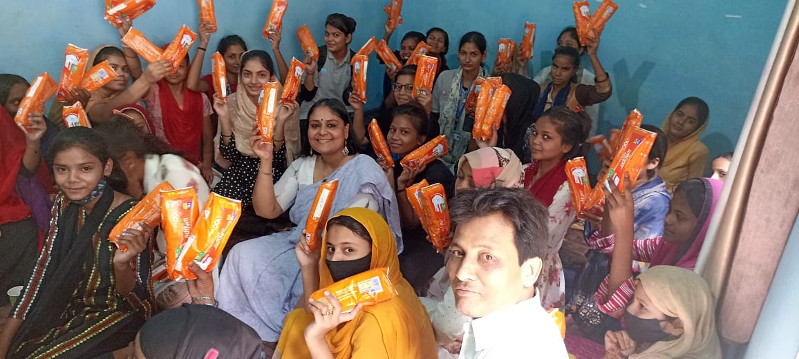 KahkashanPerwe8's tweet photo. #khulkarbaatkare #righttoperiods
Mensturation Hygeine Day @C9Khalid @dhaiakhar @maneesha_bhatia @PrashanshaGupt5 @mahilakalyan @icds_up https://t.co/Di1GmywGUb
