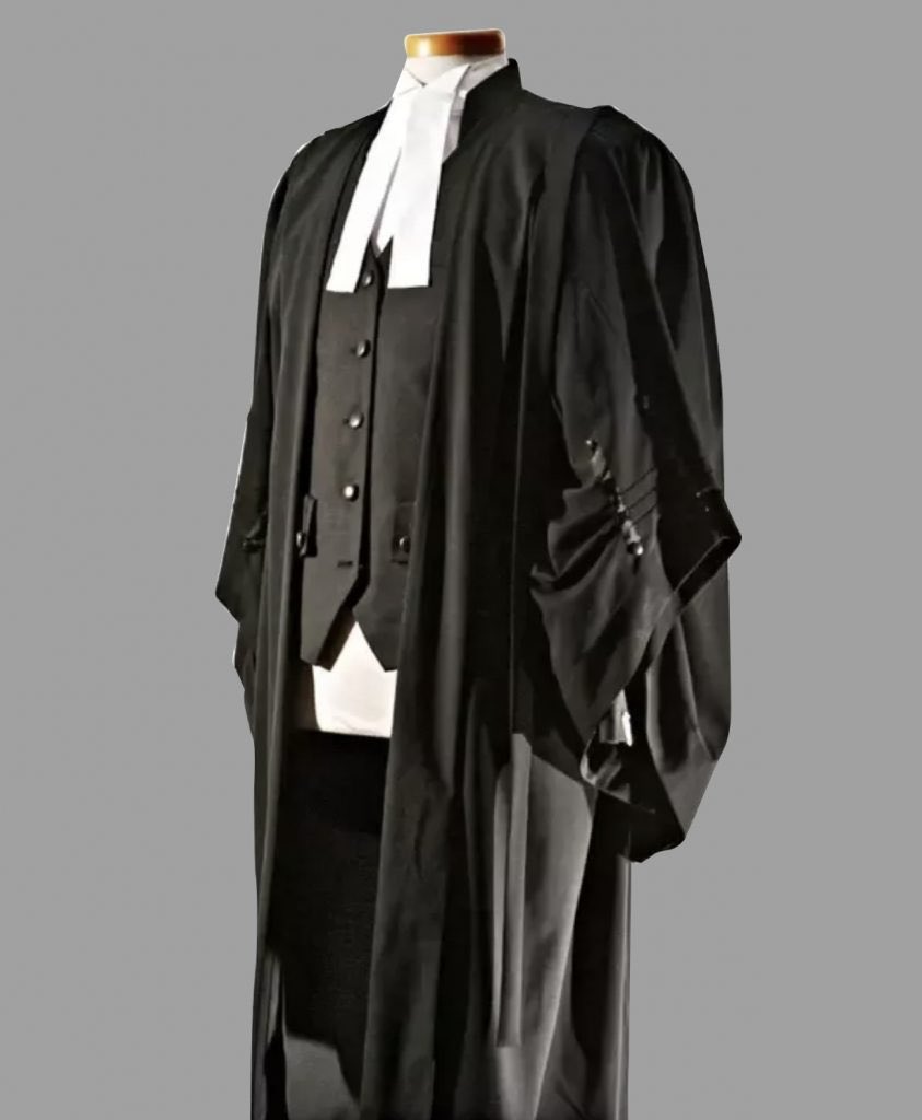 DeadlyLaw's tweet photo. It requires immense hard work, perseverance and passion to earn this attire. Not everyone who graduates law school can wear this. Only the ones, who are passionate about “the noble profession” get to wear this everyday https://t.co/AC79VIy00r