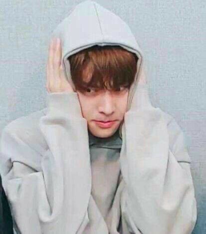 randomjaeyun's tweet photo. oh i just realized other people saw jake’s bodyroll in person 😆😆 my day is ruined #ThatShouldBeMe https://t.co/WO2QH4M9aZ