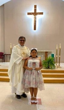 Sachinettiyil's tweet photo. ".. Jesus. He died for us. So when we die, we'll be up there with Him. In my room, I have three pictures of him." - This is from a TikTok video posted by Ellie Garcia, the 9 year old Catholic girl, who was one of the victims of Texas school shooting. https://t.co/3BXGIJ8Bk9