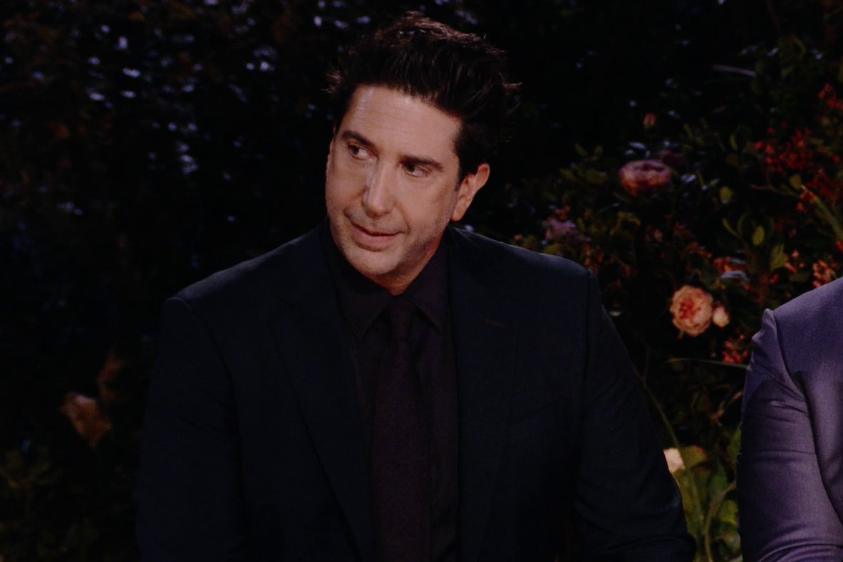 rossandrachlove's tweet photo. Jen and David looking at each other to give one another the OK to talk about their crush. Jen totally threw David under the bus! The fact that they shared this piece of their private lives with us because they knew fans would love it is so touching to me. I'll never be over it. https://t.co/uVN67B4sRk