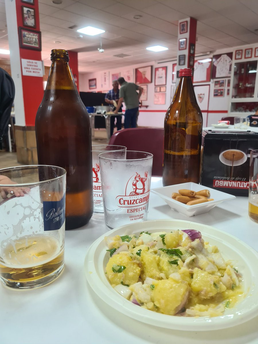 Ambientazo ahora mismo en nuestra peña. Te esperamos.  #estapasando