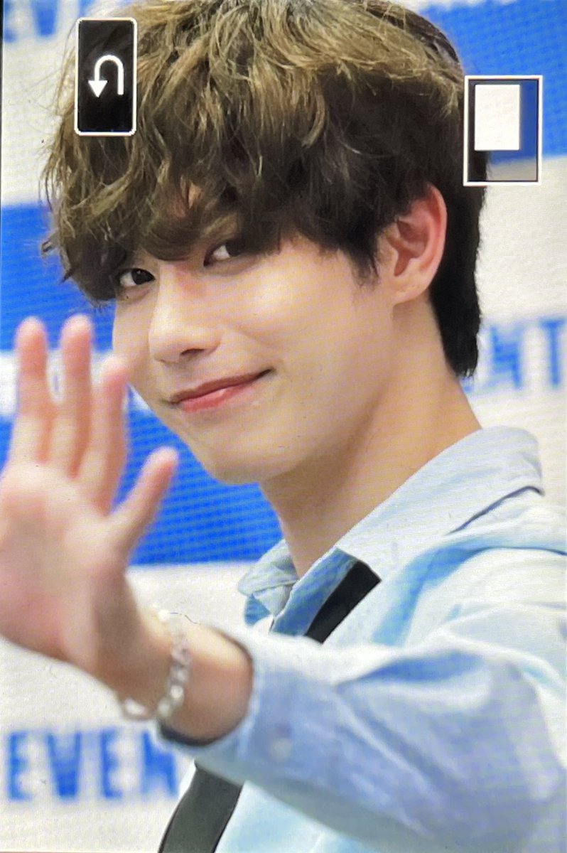 M00nPrince_'s tweet photo. 220528 2부 포토타임 에이든 pre 🌙

オレ、、、エイデン、、一生愛ス、、、

#어위크 #AWEEK #에이든 #AIDEN #최지웅 #アウィーク #エイデン @AWEEK_Official  @aweekjp https://t.co/GiSWIl2yZ4