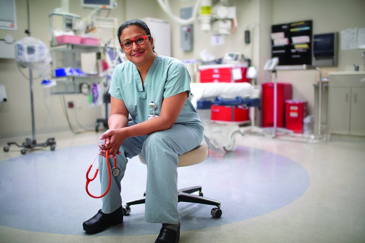 BrownMedicine's tweet photo. Kavita Babu presents "Tackling the Opioid Crisis Together" at 9 in Smith-Buonanno Rm 106. #BrownReunion @kavitababu Watch the livestream: https://t.co/OX64NlLgU7 https://t.co/9FdNUYGIPv