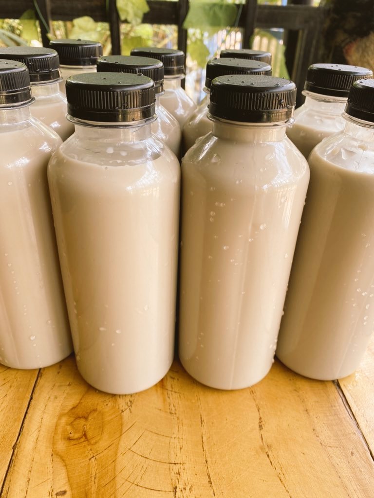 chefdujure's tweet photo. G/A Ph people!
We are still your sure plug for fresh foods and drinks (100% natural)
WhatsApp 09067309530
- Zobo - N300
- Tigernut Milk - N800 (classic)
- Banana Bread - 1x4m (600)
- Parfait - 1500/2500
#danielregha #PDPPrimaries
#MATIC #mtn
@AskPHPeople
Location - Port Harcourt https://t.co/EXegzdFJws