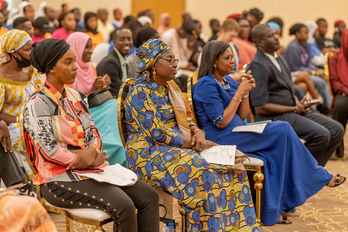 UNFPATheGambia's tweet photo. "The Ministry of Gender, Children and Social Welfare will further explore solutions to the gendered impact of #PadPoverty and #PeriodShaming in order to break the taboos around menstruation once and for all." - Hon. Minister Kinteh @mowcsw
#MHD2022 | #MenstruationMatters https://t.co/TqDcugEfo8