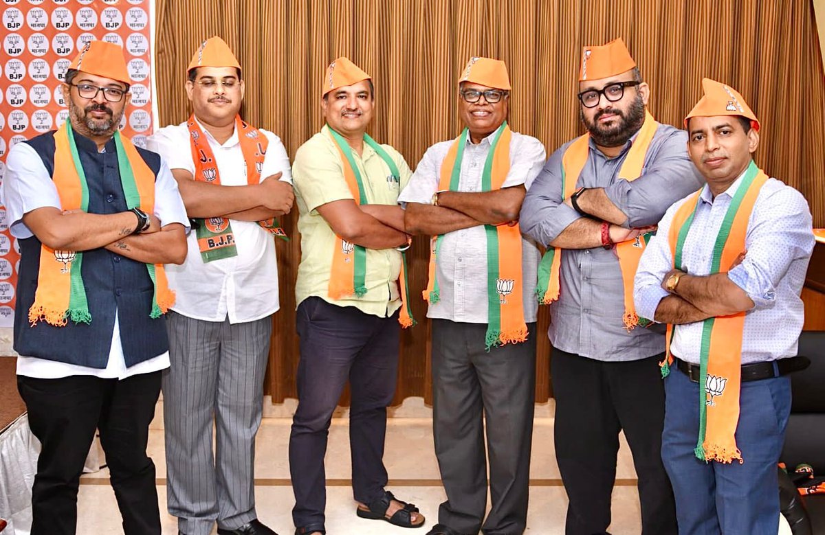 The @BJP4Goa dynamic and articulate State Spokespersons Team. Don’t take us to be flowers, we are fire. @girirajpai @RKamatOfficial @sidkuks https://t.co/8hOzBWCtCF